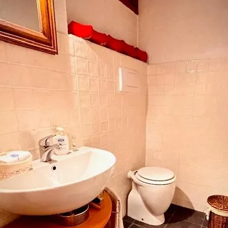 Caldo Rifugio Con Giardino In Pieno Centro Appartamento *