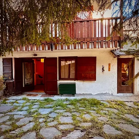 Caldo Rifugio Con Giardino In Pieno Centro 库马约尔