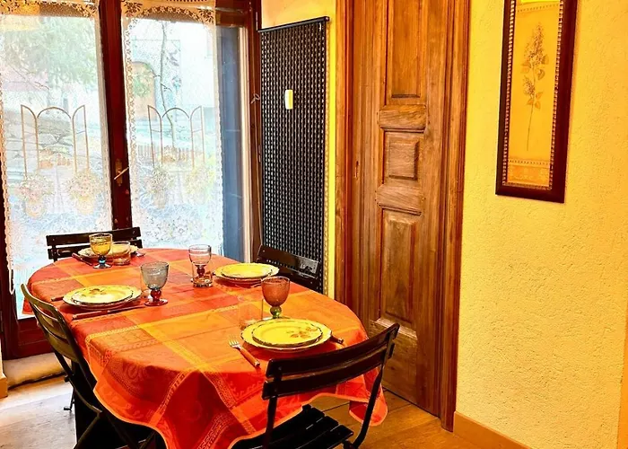 Caldo Rifugio Con Giardino In Pieno Centro Courmayeur