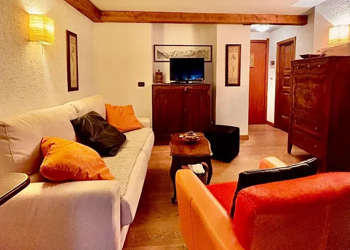 Apartamento Caldo Rifugio Con Giardino In Pieno Centro Courmayeur